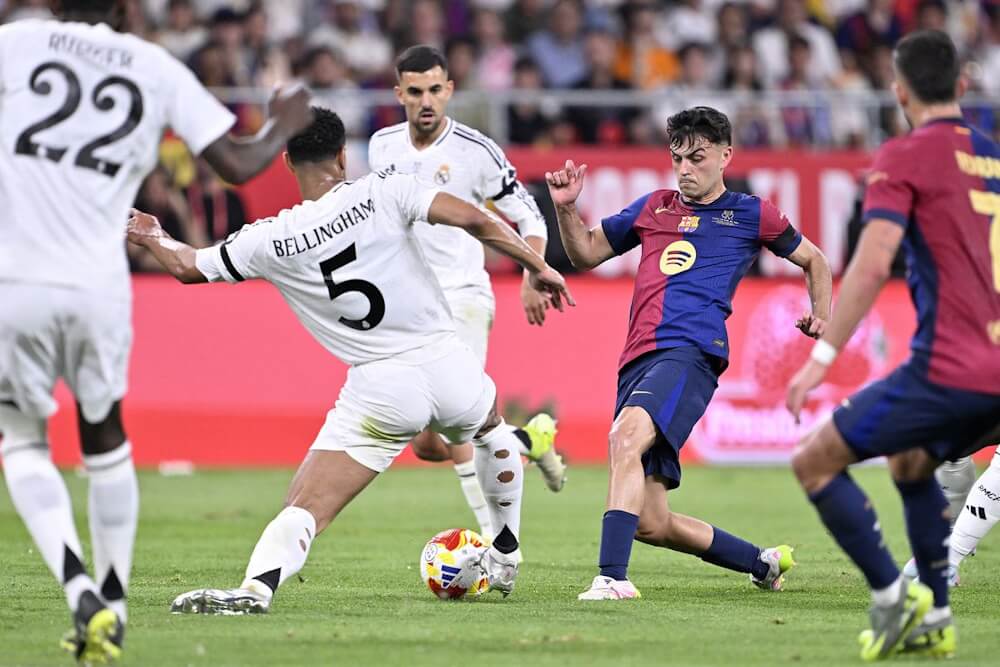 Barcelona vs Real Madrid. Source:Photo by Burak Akbulut/Anadolu via Getty Images