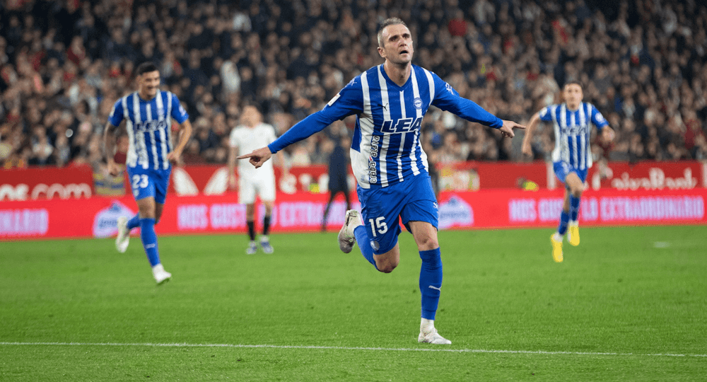 Alavés. Source: Official Facebook. Edited photo