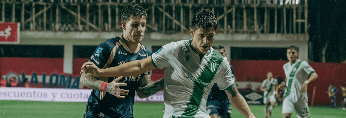 Banfield. Source: Official Facebook. Edited photo