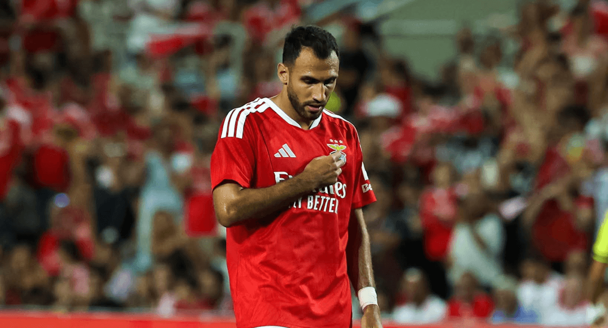 Benfica. Source: Official Facebook. Edited photo