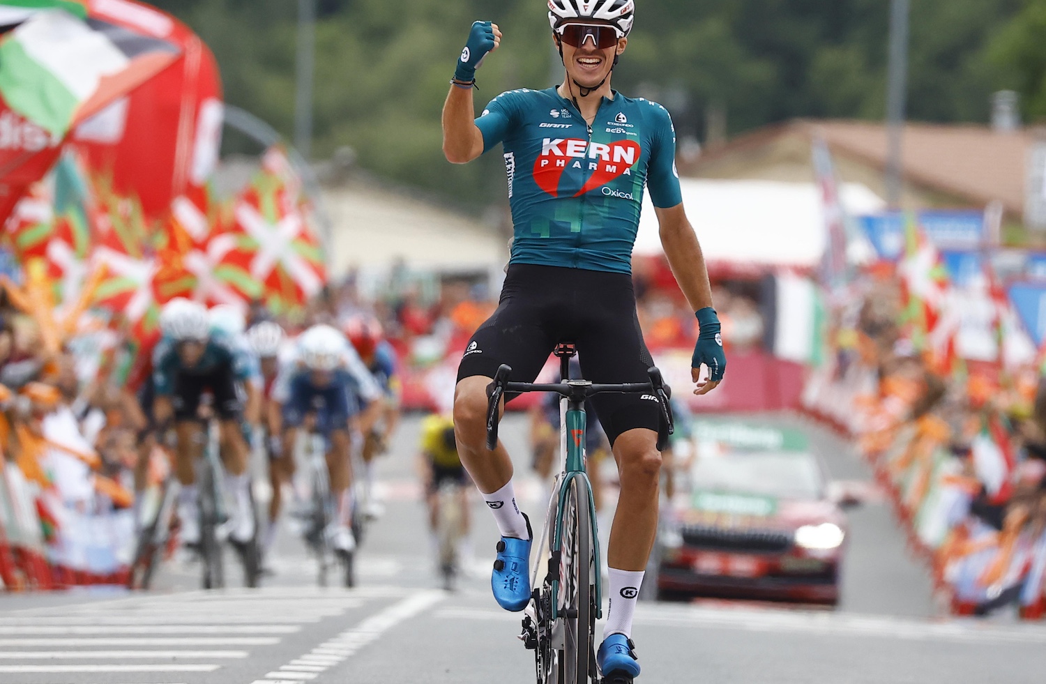 Urko Berrade finishing the stage on Vuelta 2024