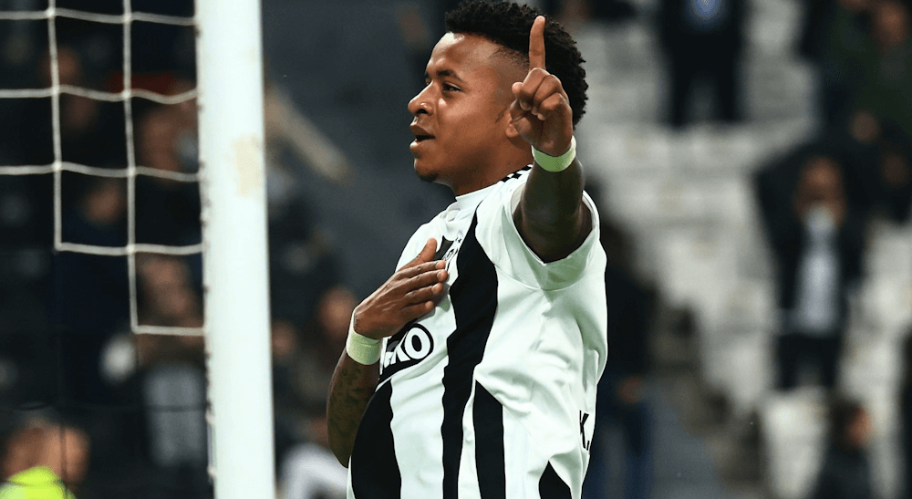 Besiktas. Source: Official Facebook. Edited photo