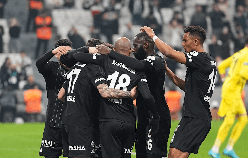 Besiktas. Source: Official Facebook. Edited photo.