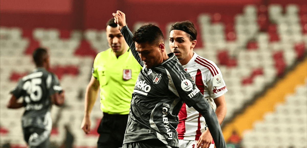 Besiktas. Source: Official Facebook. Edited photo