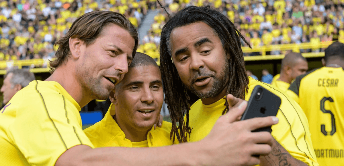 Borussia-Dortmund-Legends. Source: Official Facebook. Edited photo