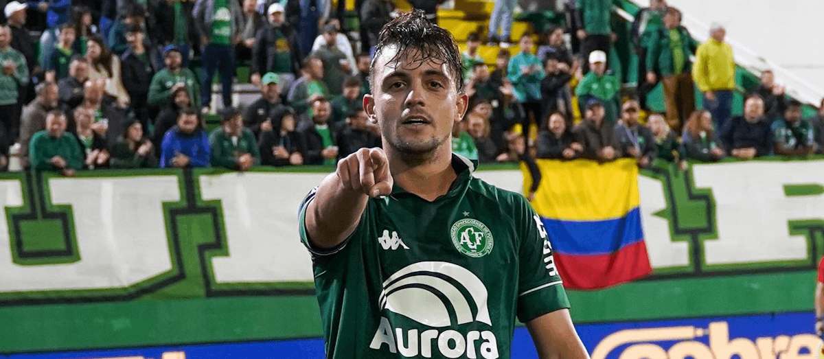 Chapecoense. Source: Official Instagram. Edited photo