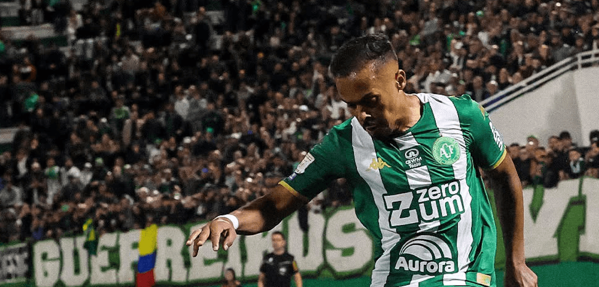 Chapecoense. Source: Official Facebook. Edited photo