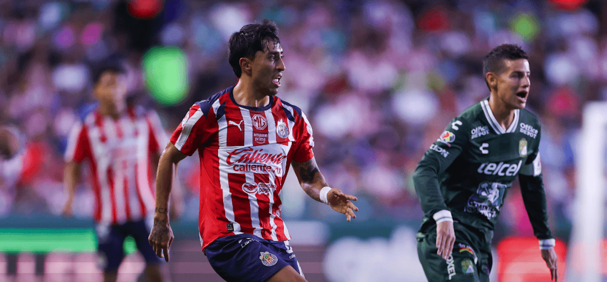Chivas-Guadalajara. Source: Official Facebook. Edited photo