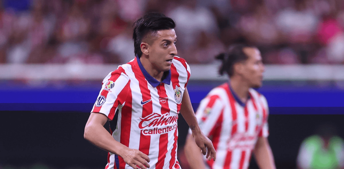 Chivas-Guadalajara. Source: Official Facebook. Edited photo
