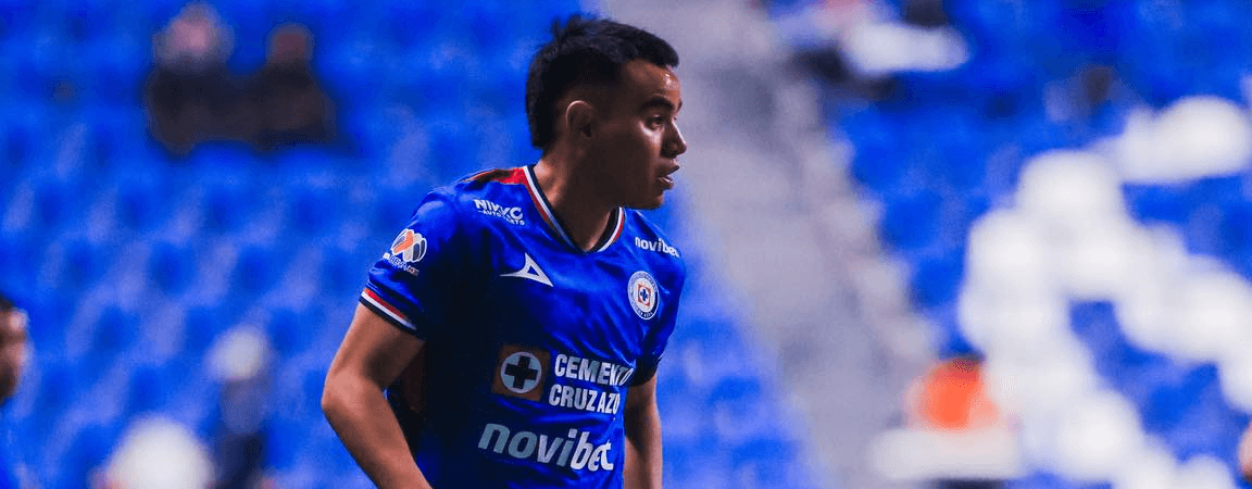 Cruz Azul. Source: Official Facebook. Edited photo