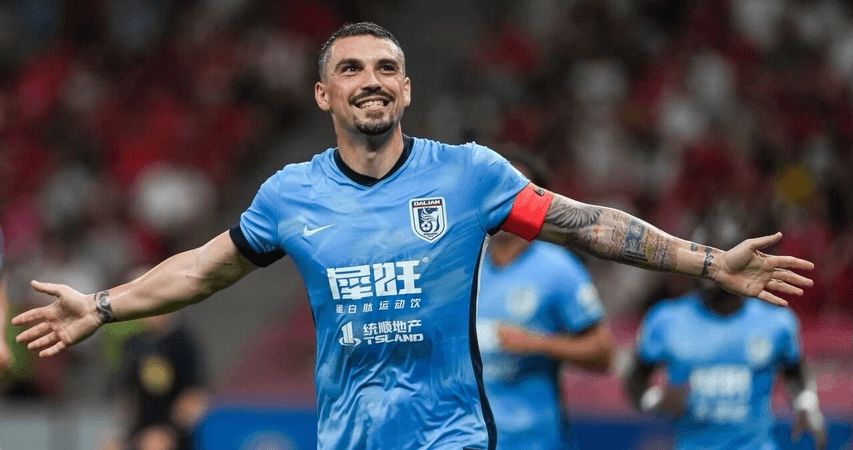 Dalian Yingbo. Source: Official Instagram. Edited photo
