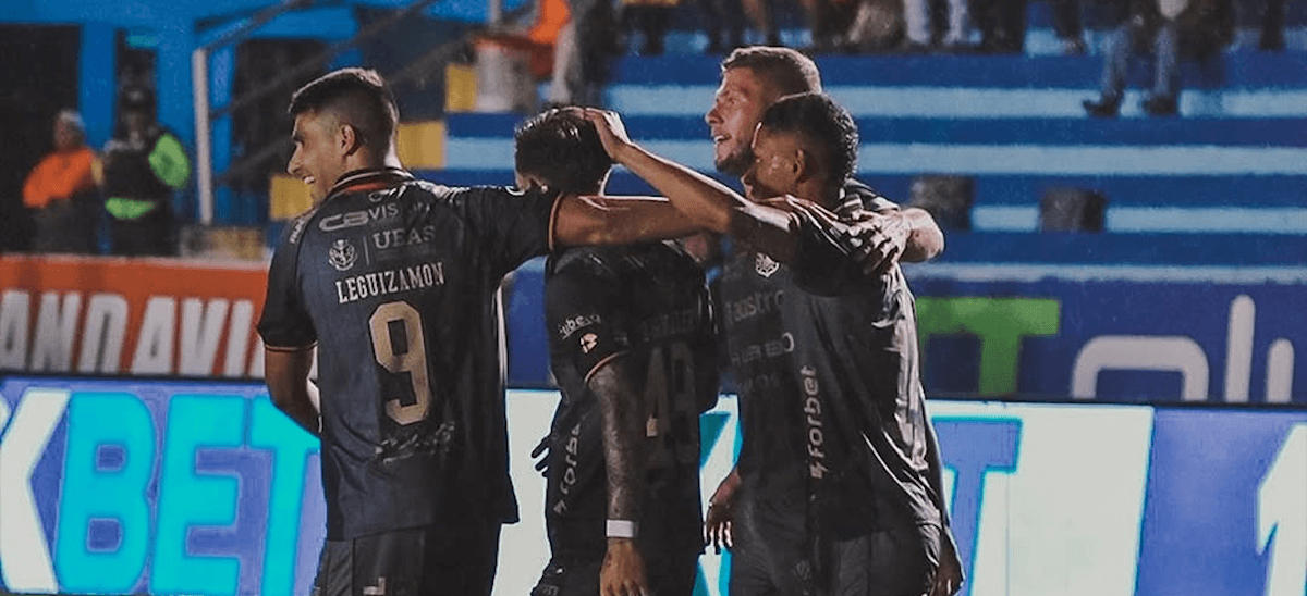 Deportivo-Cuenca. Source: Official Facebook. Edited photo