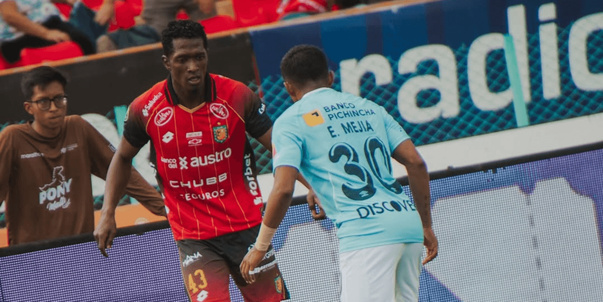 Deportivo-Cuenca. Source: Official Facebook. Edited photo