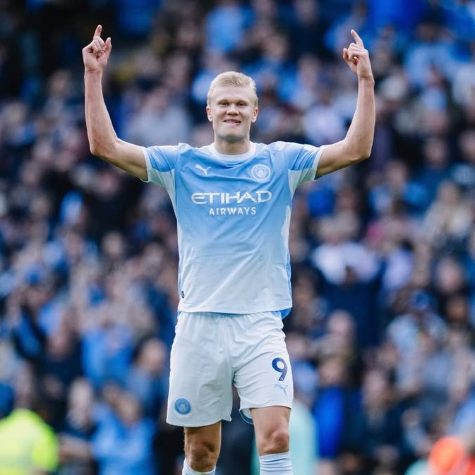 Die 10 besten Premier-League-Stürmer aller Zeiten | Tips.GG
