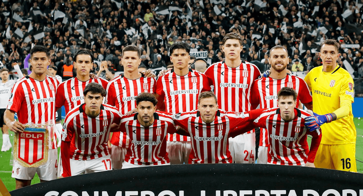 Estudiantes LP. Source: Official Facebook. Edited photo