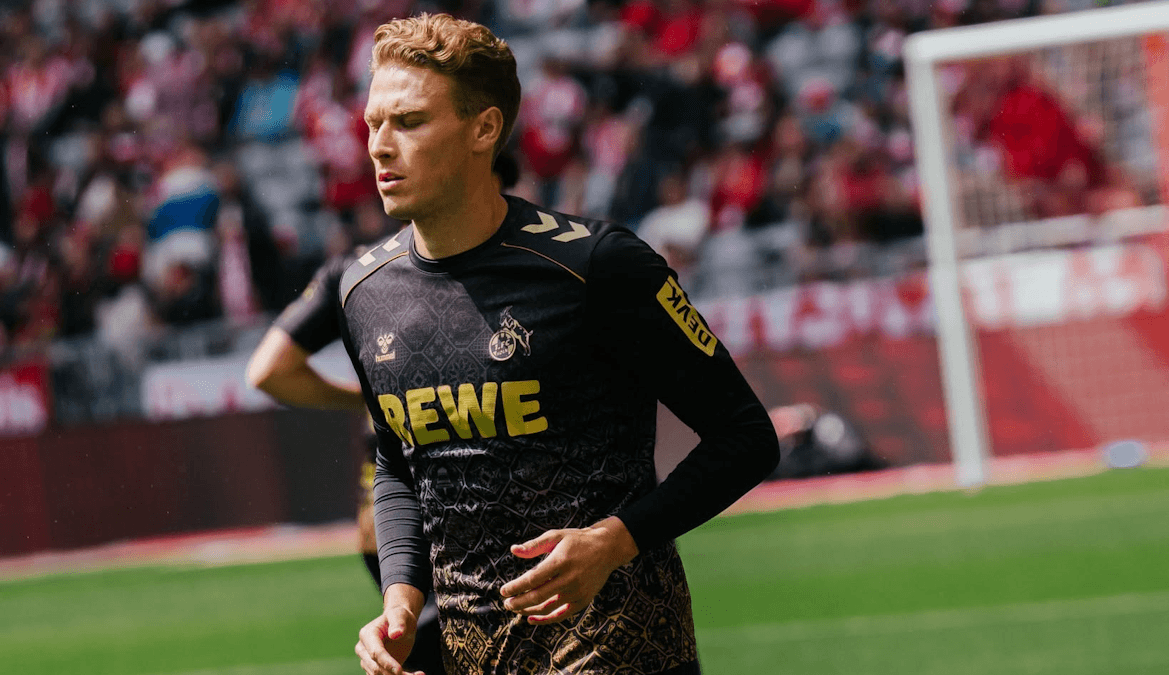 FC Köln. Source: Official Facebook. Edited photo