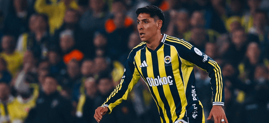 Fenerbahce. Source: Official Facebook. Edited photo