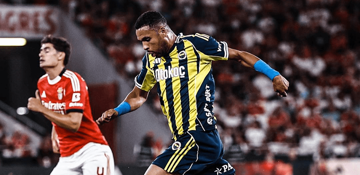 Fenerbahce. Source: Official Facebook. Edited photo