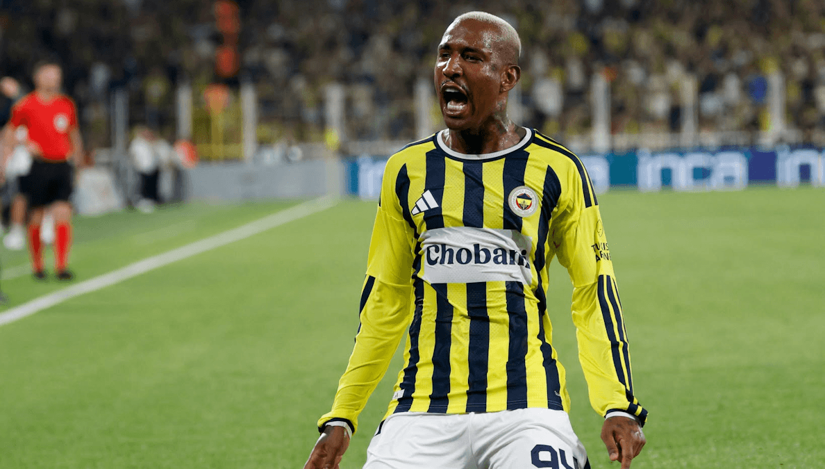 Fenerbahce. Source: Official Facebook. Edited photo