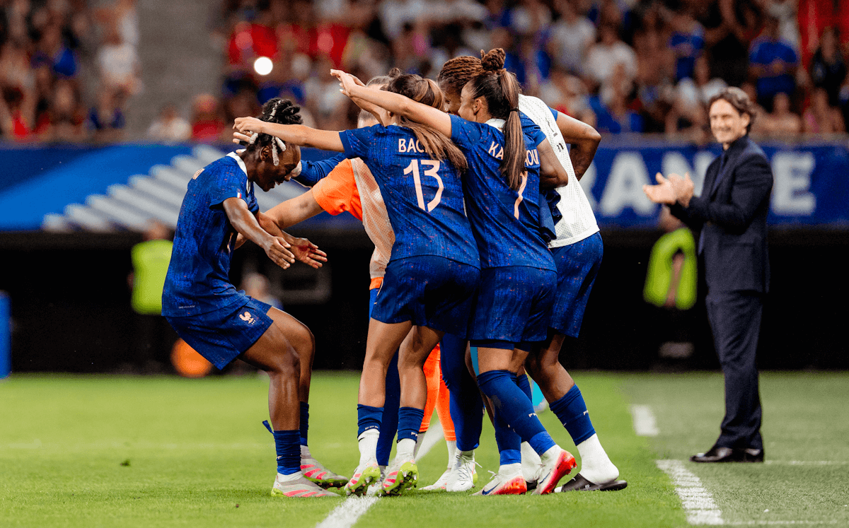 France (w)