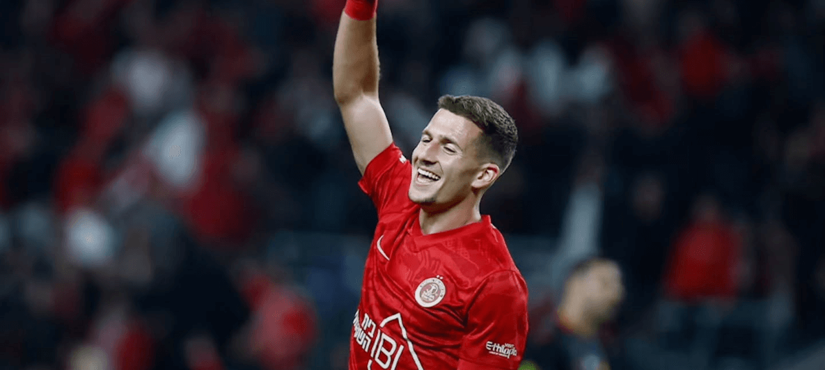 Hapoel Tel Aviv. Source: Official Instagram. Edited photo
