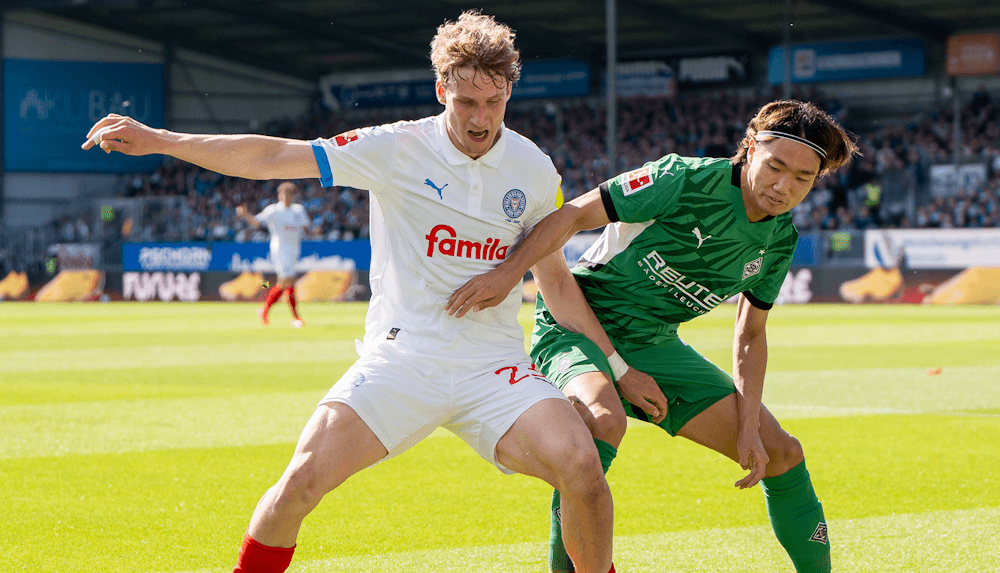 Holstein Kiel. Source: Official Facebook. Edited photo