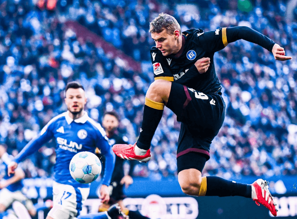 Karlsruher SC. Source: Official Facebook. Edited photo.