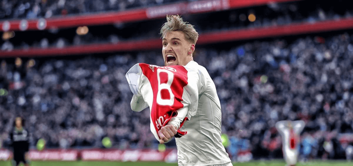 Kenneth Ransfer Kenneth Taylor Joins Lazio: Ajax Midfielder Seals €16.85M Transfer ...