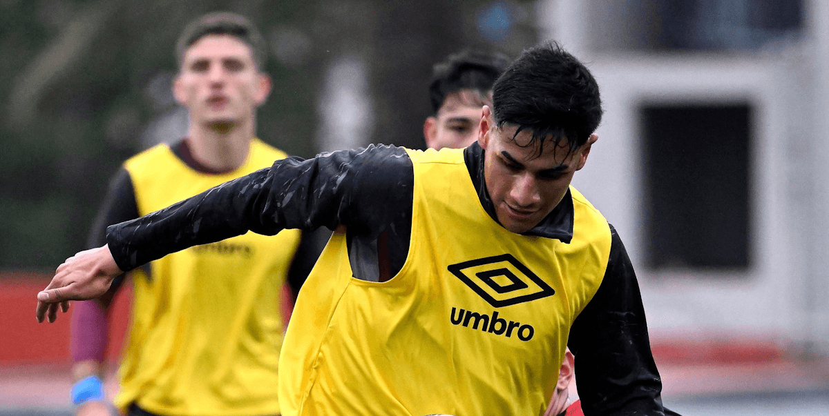 Lanus. Source: Official Facebook. Edited photo