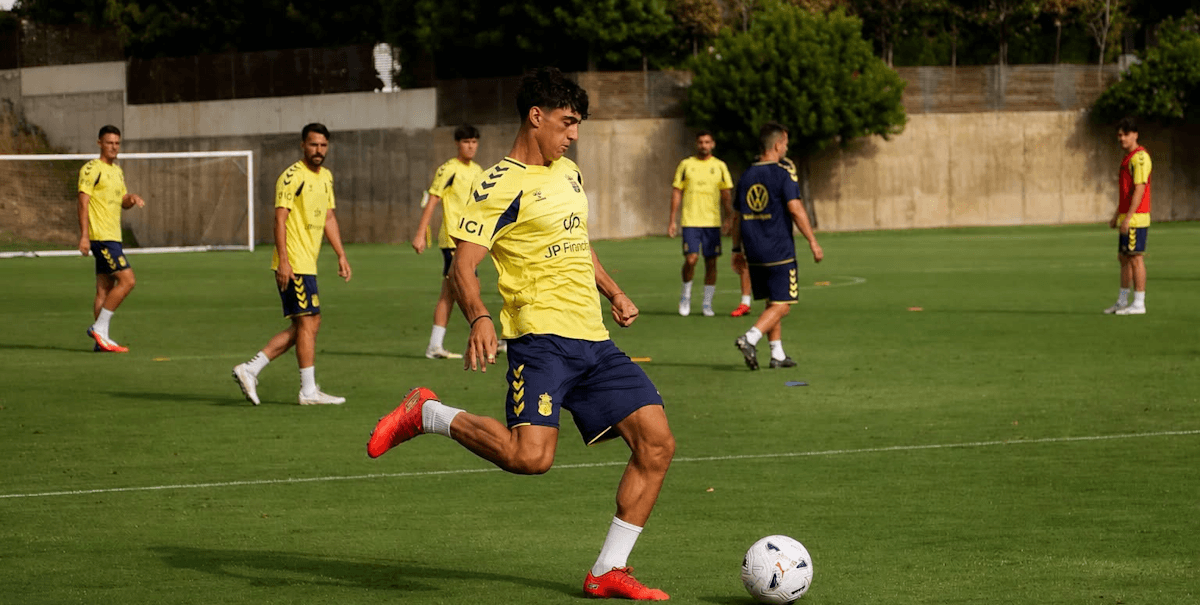 Las-Palmas. Source: Official Facebook. Edited photo
