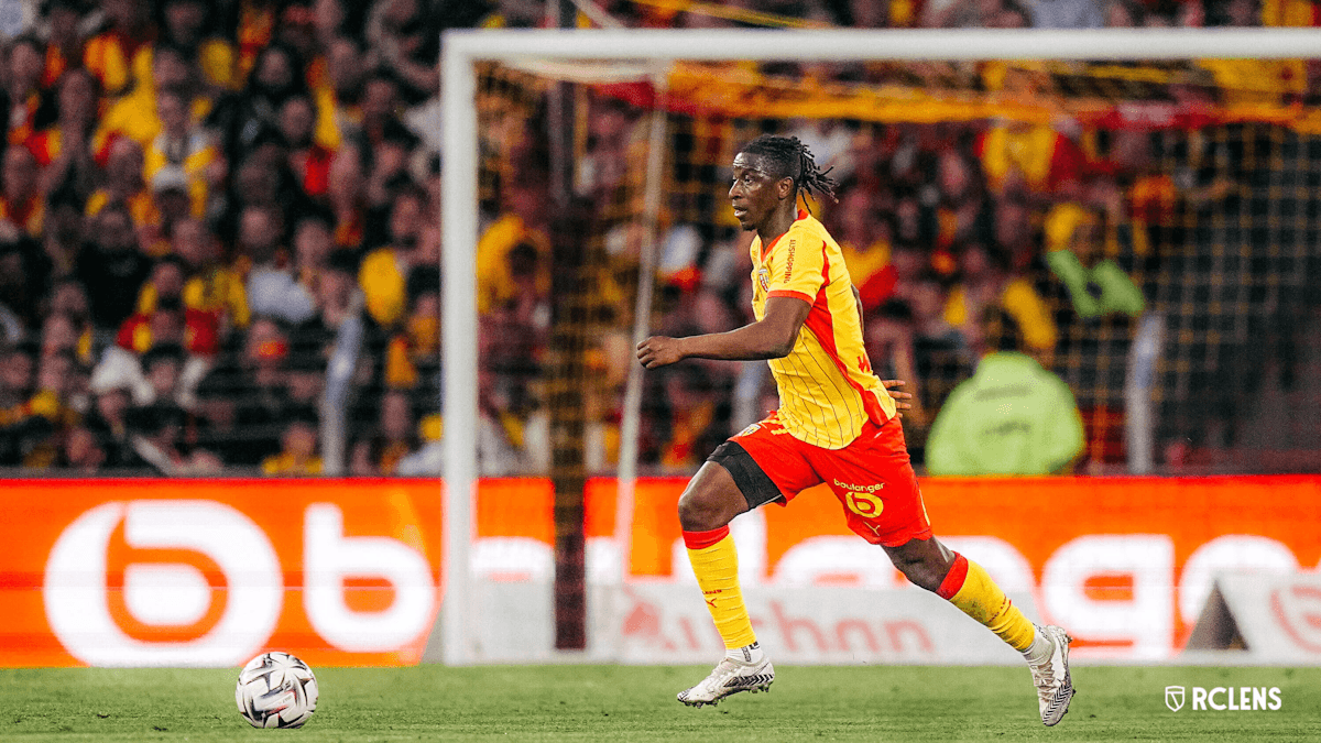 Lens