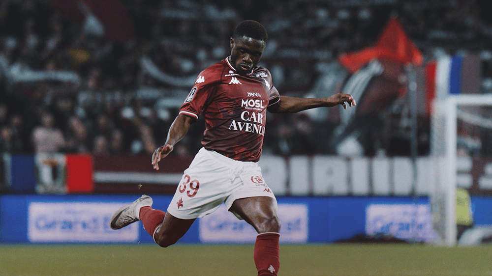 Metz. Source: Official Facebook. Edited photo