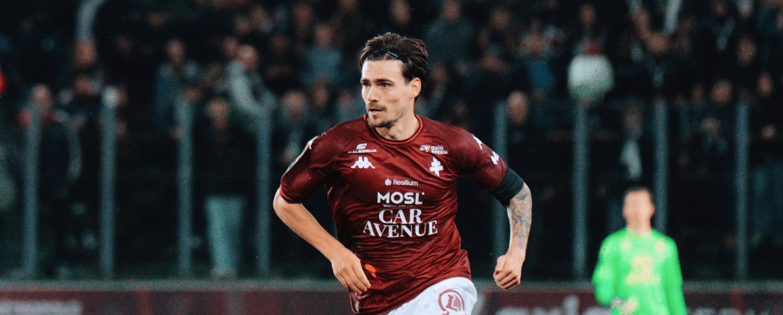 Metz. Source: Official Facebook. Edited photo