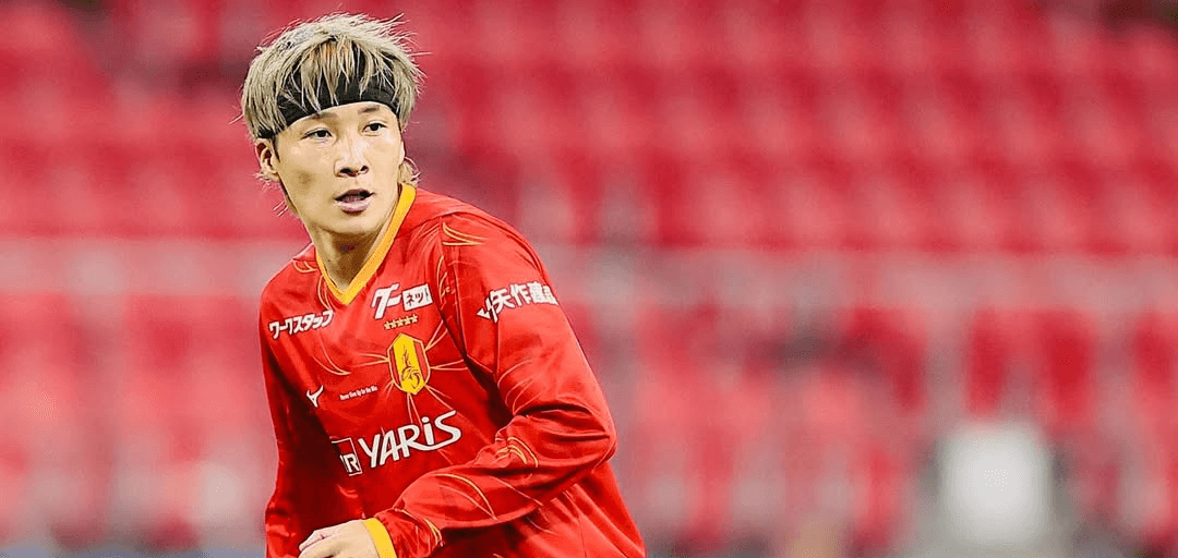 Nagoya Grampus. Source: Official Instagram. Edited photo