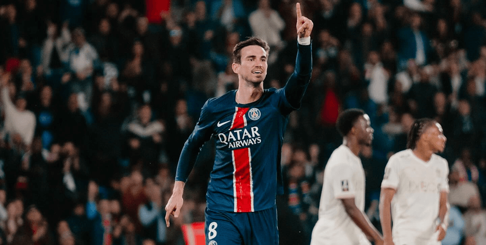 Paris Saint Germain. Source: Official Facebook. Edited photo