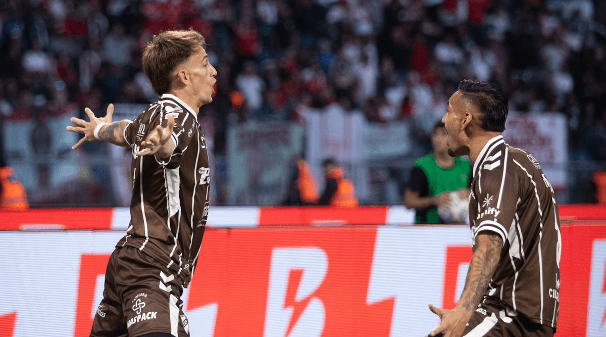 Platense. Source: Official Facebook. Edited photo