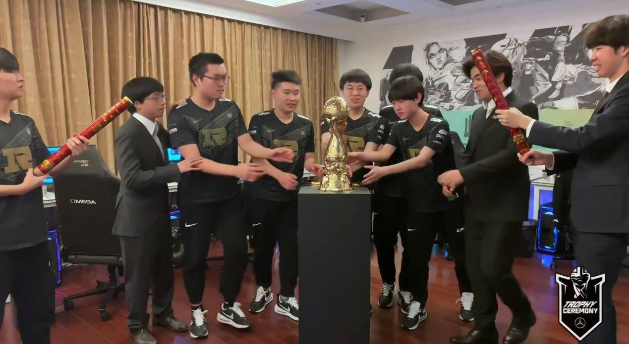 MSI 2022 champions Royal Never Give Up.