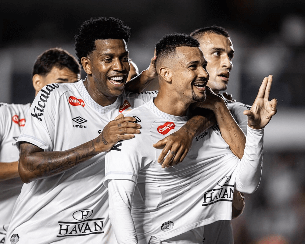 Santos. Source: Official Facebook. Edited photo.