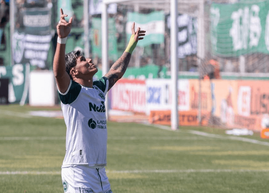 Sarmiento Junin. Source: Official Facebook. Edited photo