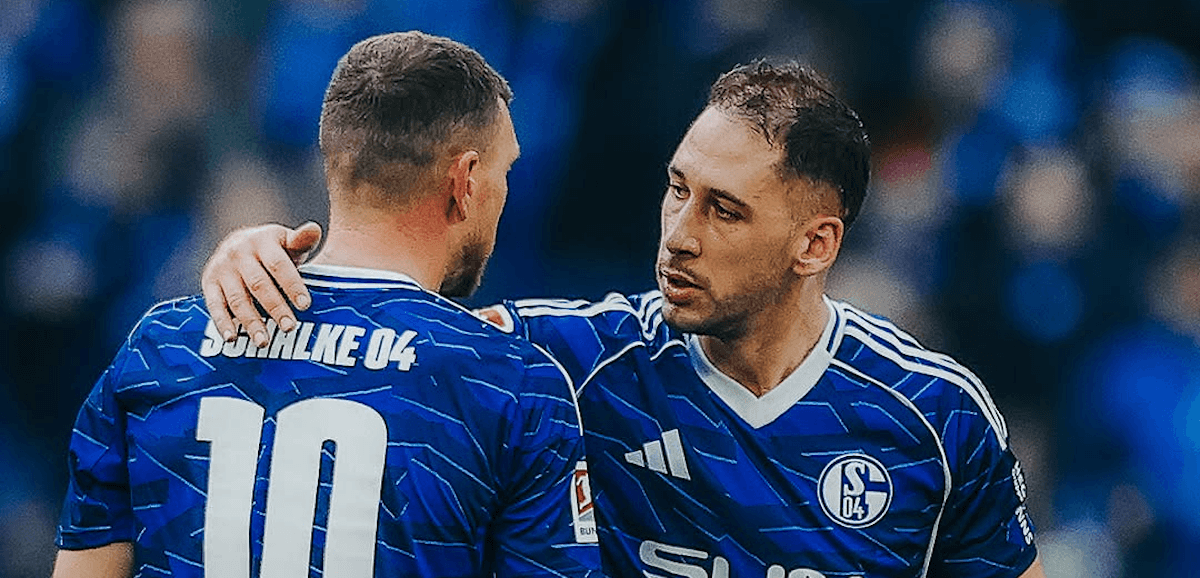 Schalke-04. Source: Official Facebook. Edited photo