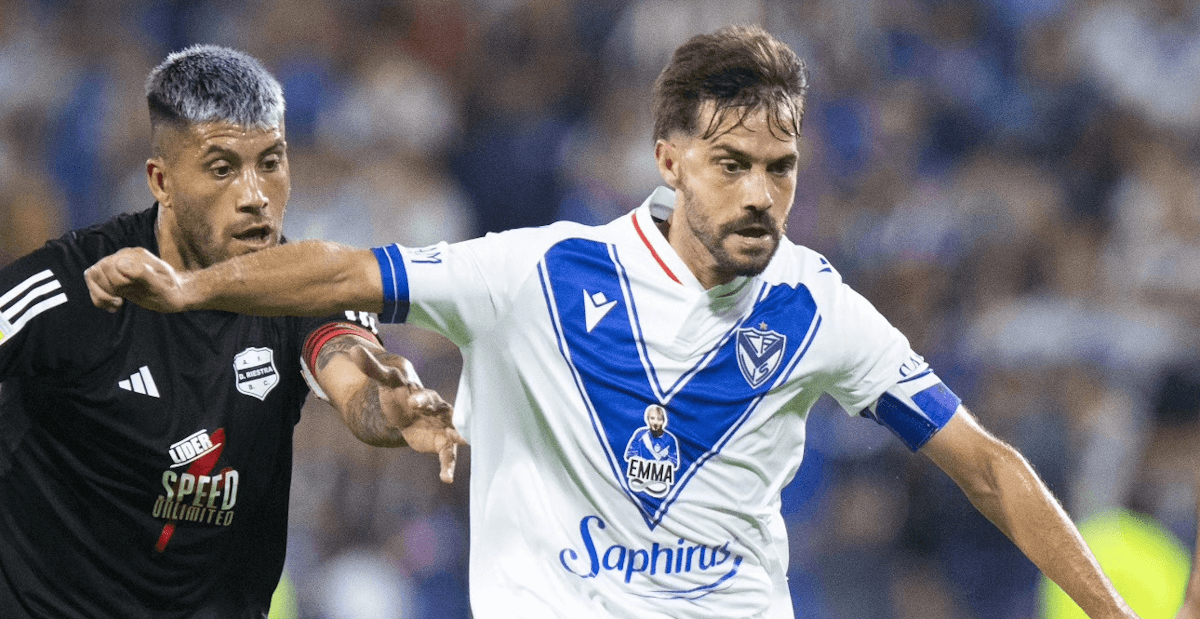 Velez-Sarsfield. Source: Official Facebook. Edited photo