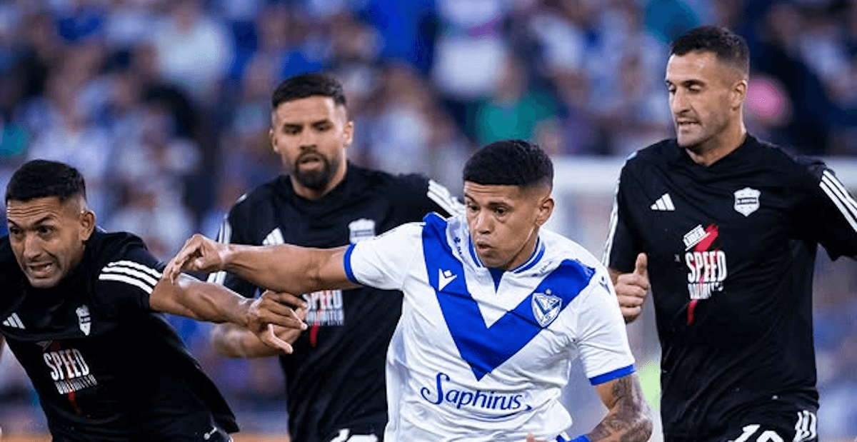 Velez-Sarsfield. Source: Official Facebook. Edited photo