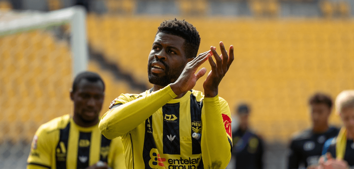 Wellington-Phoenix. Source: Official Facebook. Edited photo