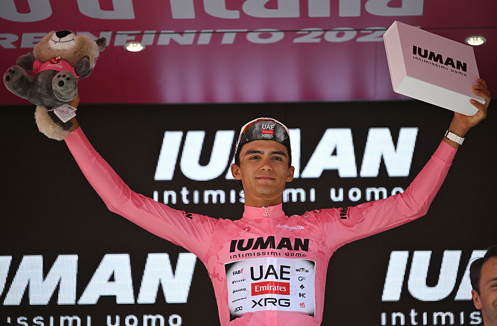 Isaac del Toro in the pink jersey after stage 9